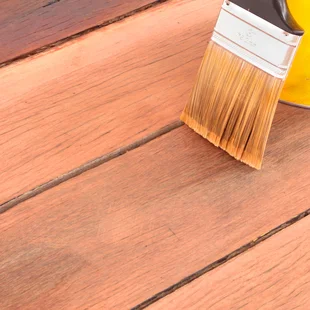 Gartenzaun - brush tin und Holzdielen-Öl für einen hölzernen deck - Stock-Fotografie